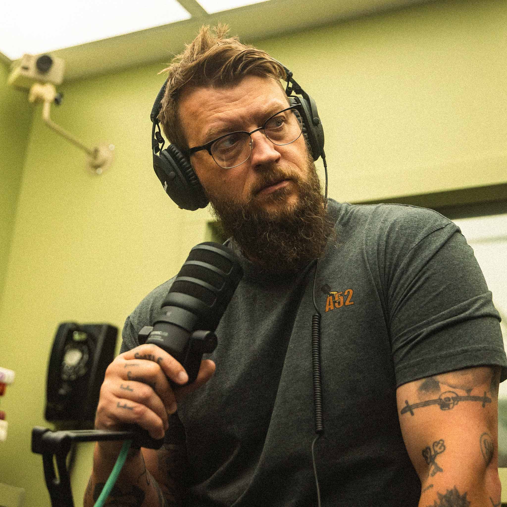 AREA52 "Lacerta" Tee in Charcoal - Image 7