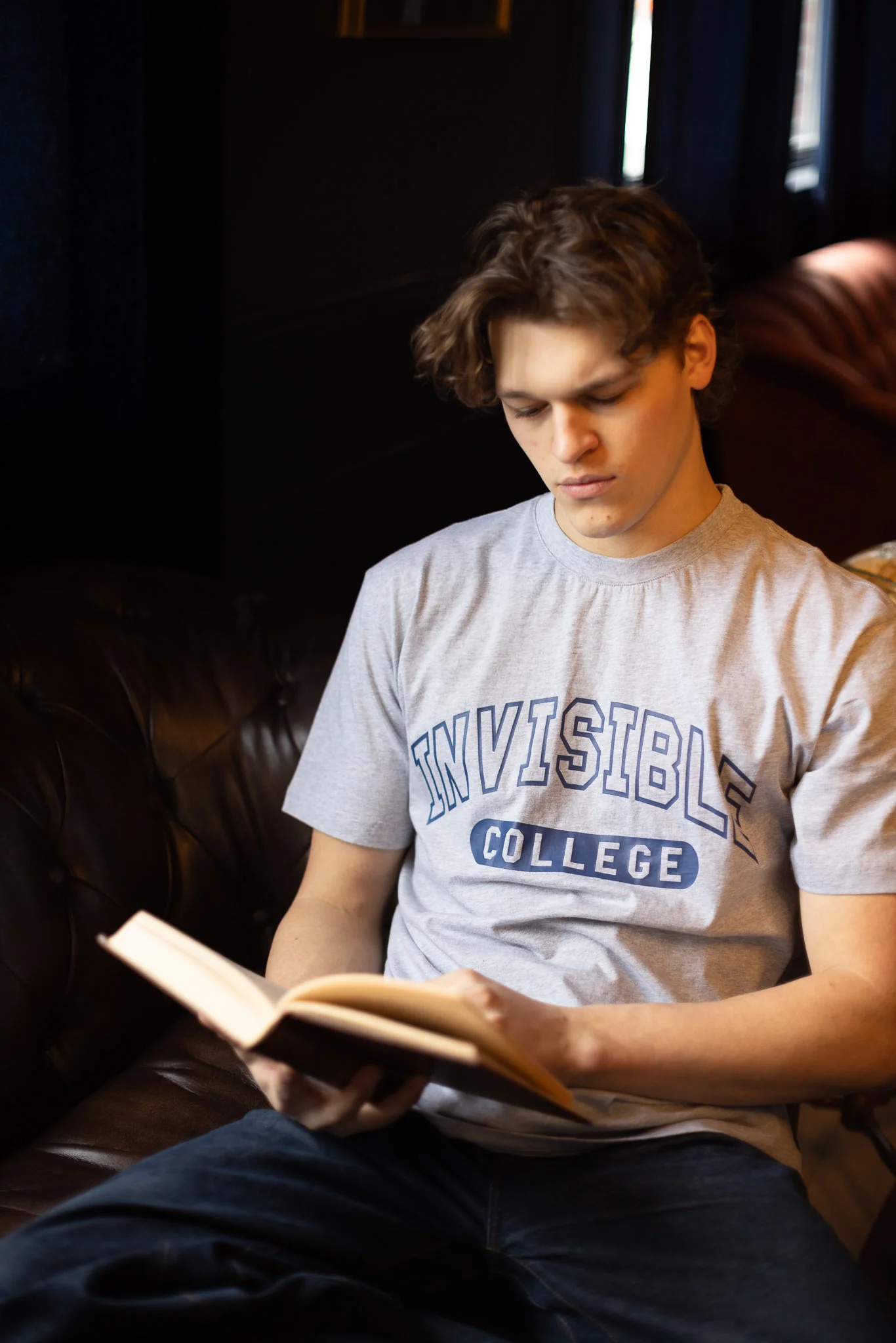 Men's Invisible College Tee In Grey - Image 4