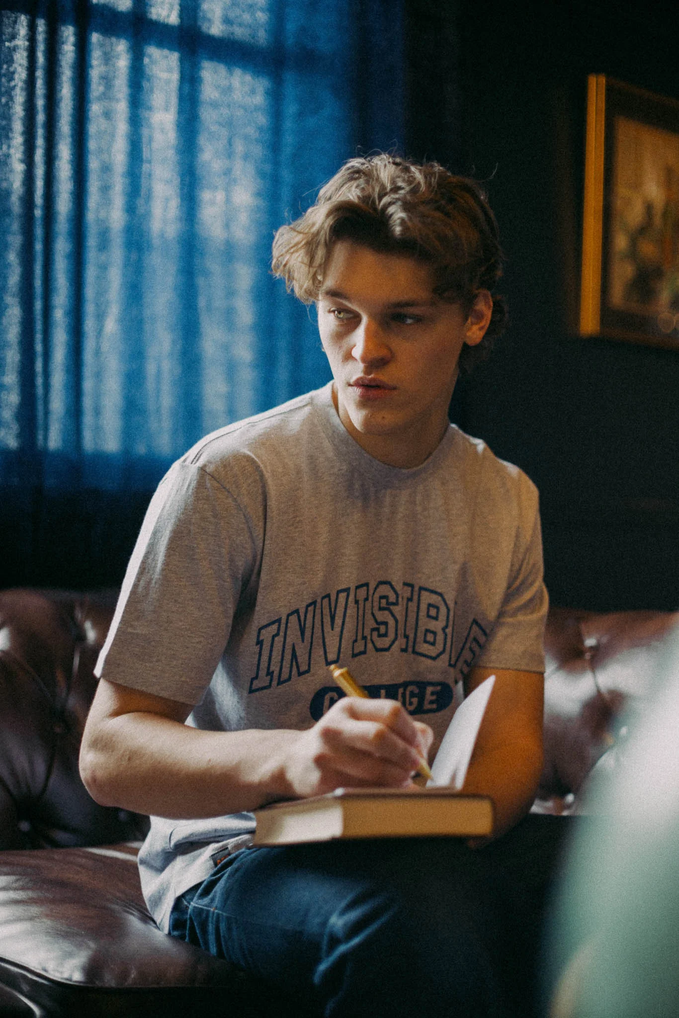 Men's Invisible College Tee In Grey - Image 9